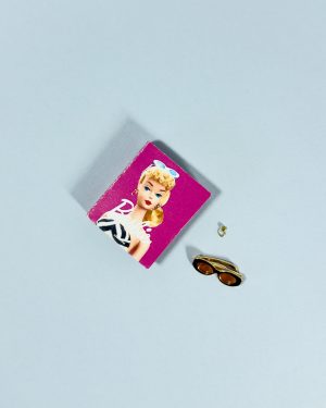 Libro miniatura fashion doll accessory escala 1:6 con gafas doradas