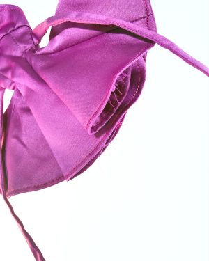 Vestido Resort fucsia artesanal para muñeca, detalle