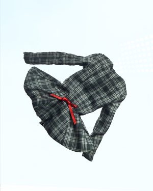 Conjunto Ugh Dionne artesanal para muñeca, vista trasera